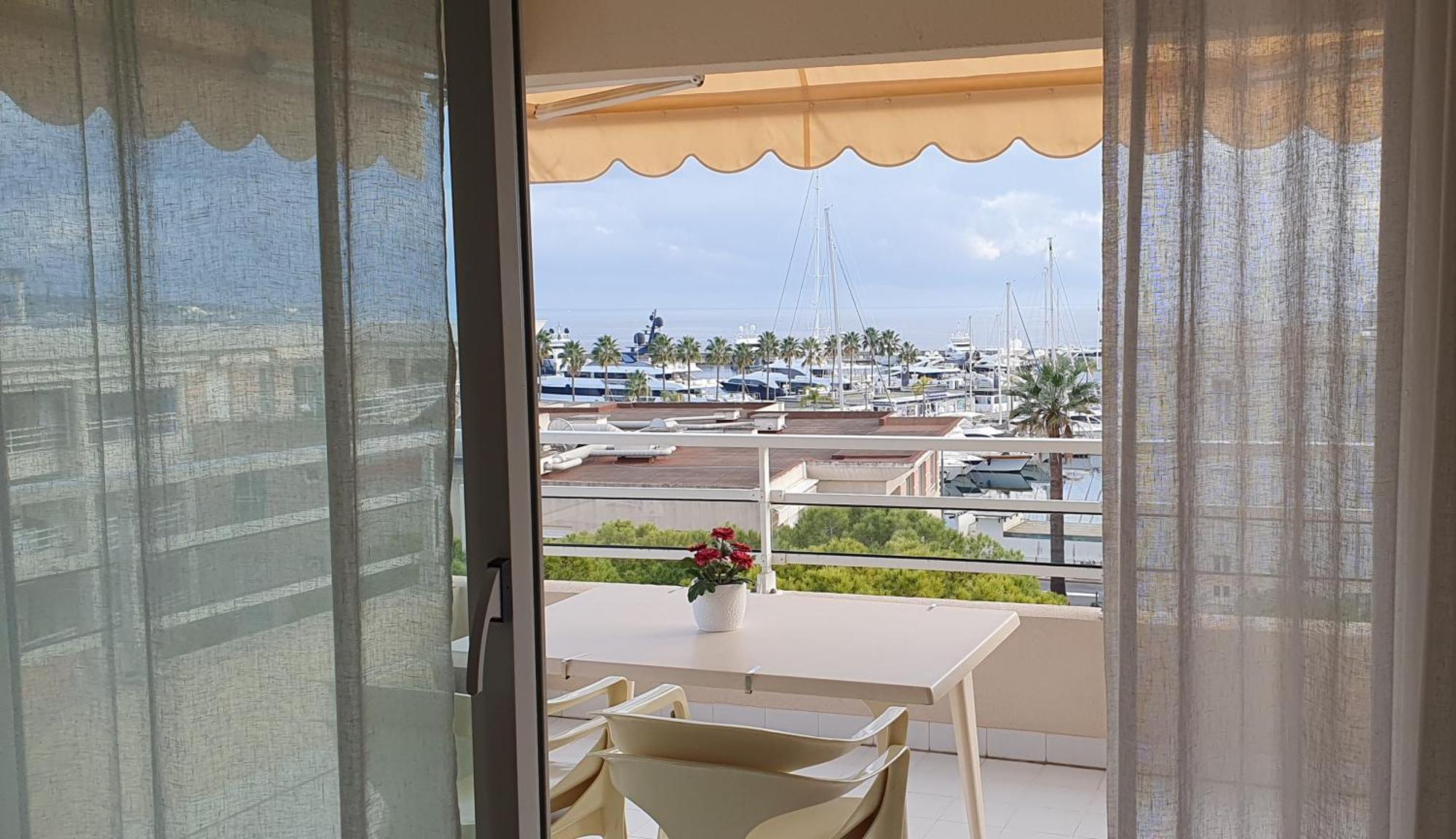 Standing Vue Mer Entre Cannes Et Antibes Голф-Жуан Екстериор снимка